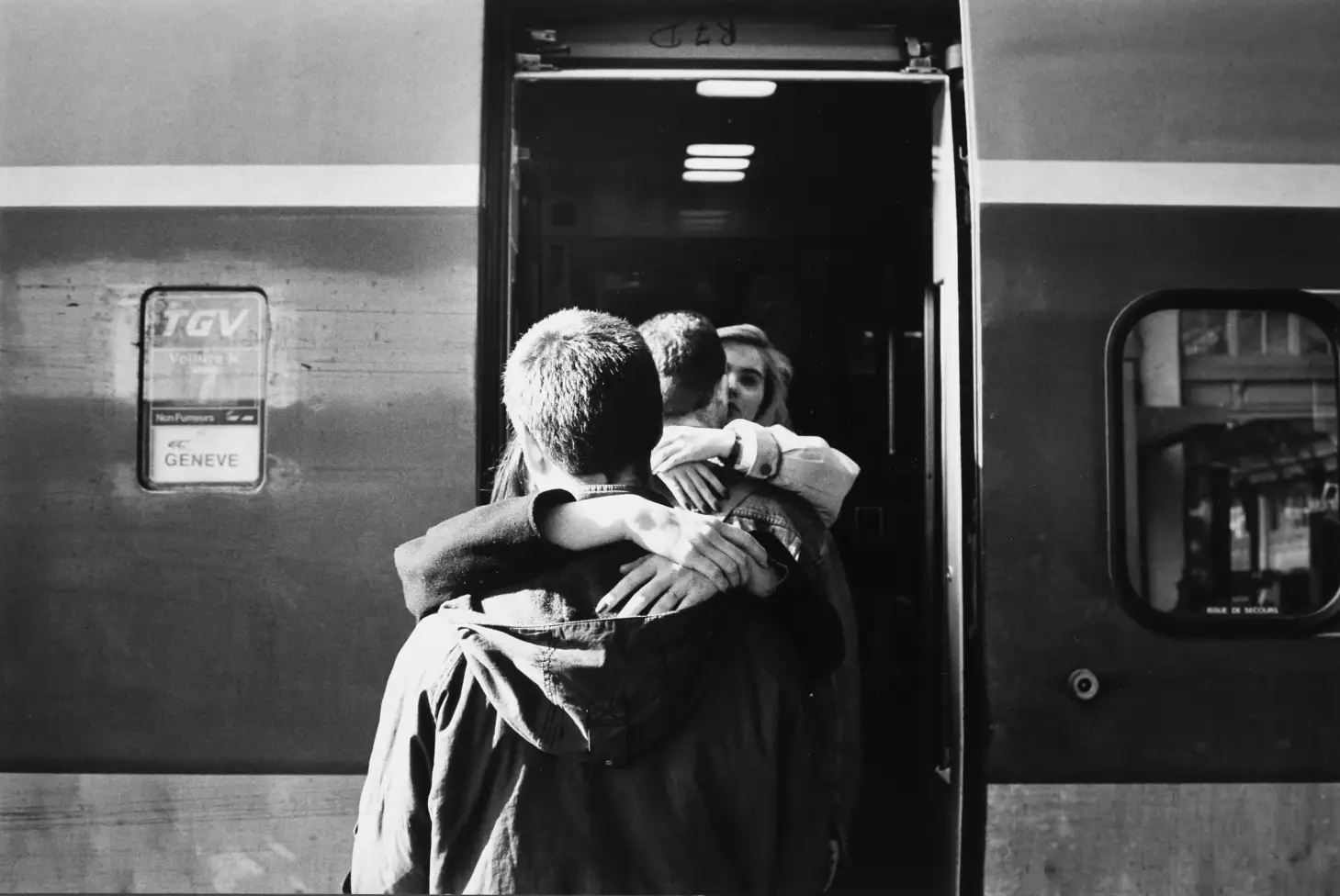 T.G.V. kiss, Gare de Lyon, Paris 1993